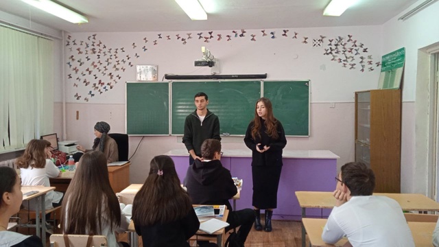 19 декабря делегация Средне-профессионального колледжа СКГА под руководством М. Х. Байрамукова провела профориентационную беседу с обучающимися 9 классов..